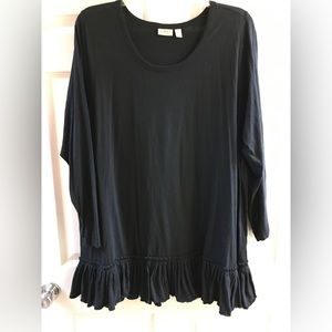 LOGO BY LORI GOLDSTEIN Woman’s Top size 3x